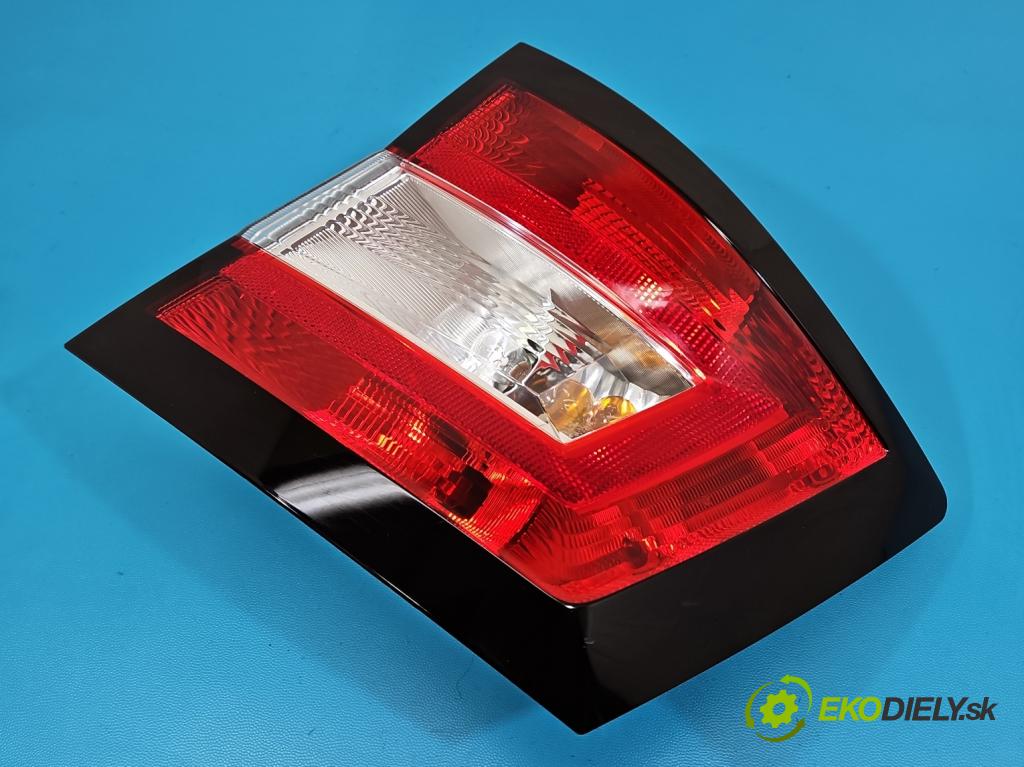 Skoda Fabia III 2014- 2021 1.0 TSI 95 HP manual 70 kW 999 cm3 5- svetlo / reflektor zadné pravé  (Kľučka dverí ostatné)