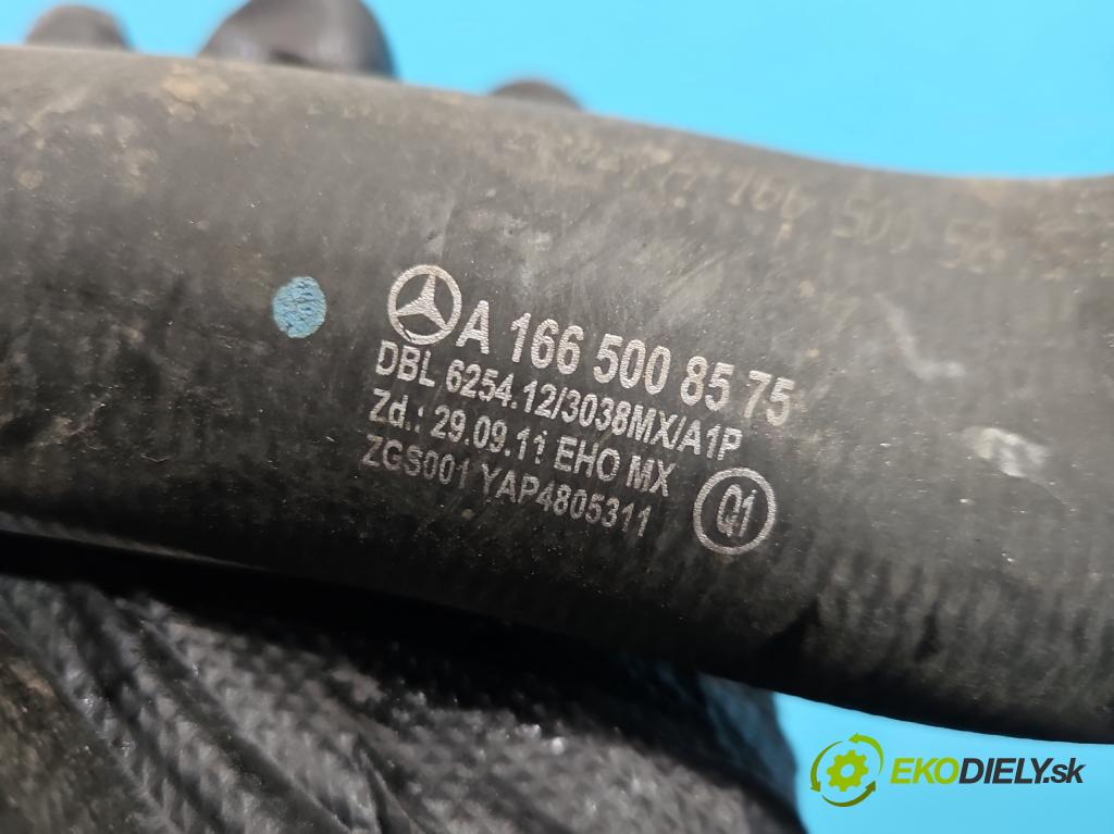 Mercedes GL II X166 2012-2015 4.7 V8 278928 340KM: automatic 250 kW 4663 cm3 5- rúrka systému chladenia A1665008575