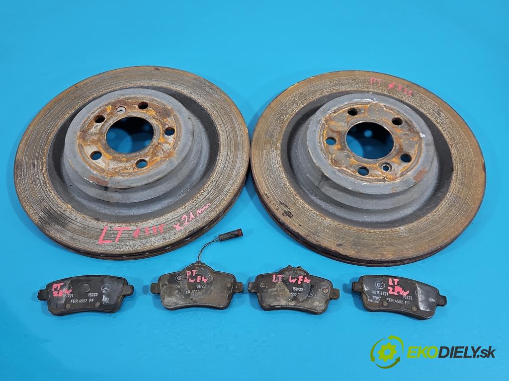 Mercedes GL II X166 2012-2015 4.7 V8 278928 340KM automatic 250 kW 4663 cm3 5- Štíty: posilovač zadní A1664230700