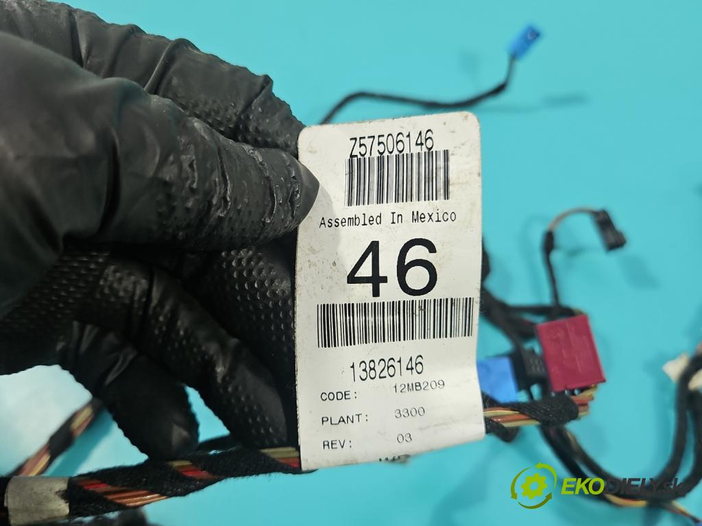 Mercedes GL II X166 2012-2015 4.7 V8 278928 340KM: automatic 250 kW 4663 cm3 5- Zväzok: dvere predné vľavo: A1664401106