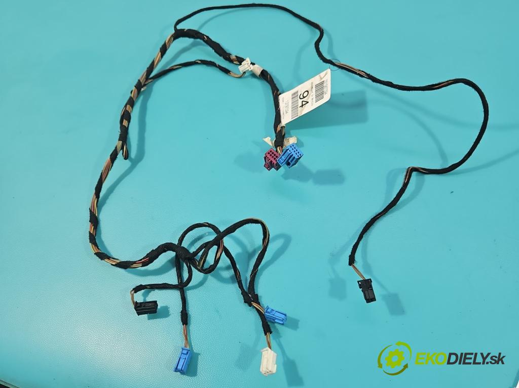 Mercedes GL II X166 2012-2015 4.7 V8 278928 340KM: automatic 250 kW 4663 cm3 5- Zväzok: dvere predné pravých A1665403713