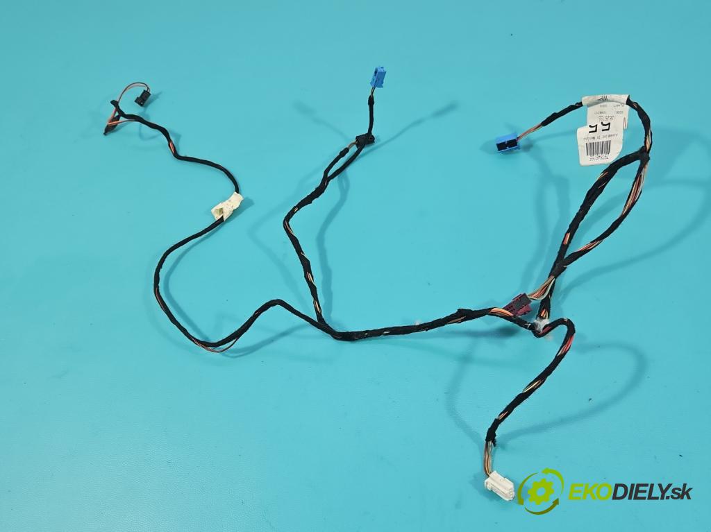 Mercedes GL II X166 2012-2015 4.7 V8 278928 340KM automatic 250 kW 4663 cm3 5- Balíček: dveře zadní pravých A1664406005