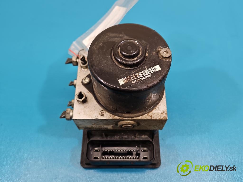 Toyota Yaris II 2005-2011 1.0 vvti 69KM manual 51 kW 998 cm3 5- čerpadlo abs 89541-0D030 (Pumpa ABS)