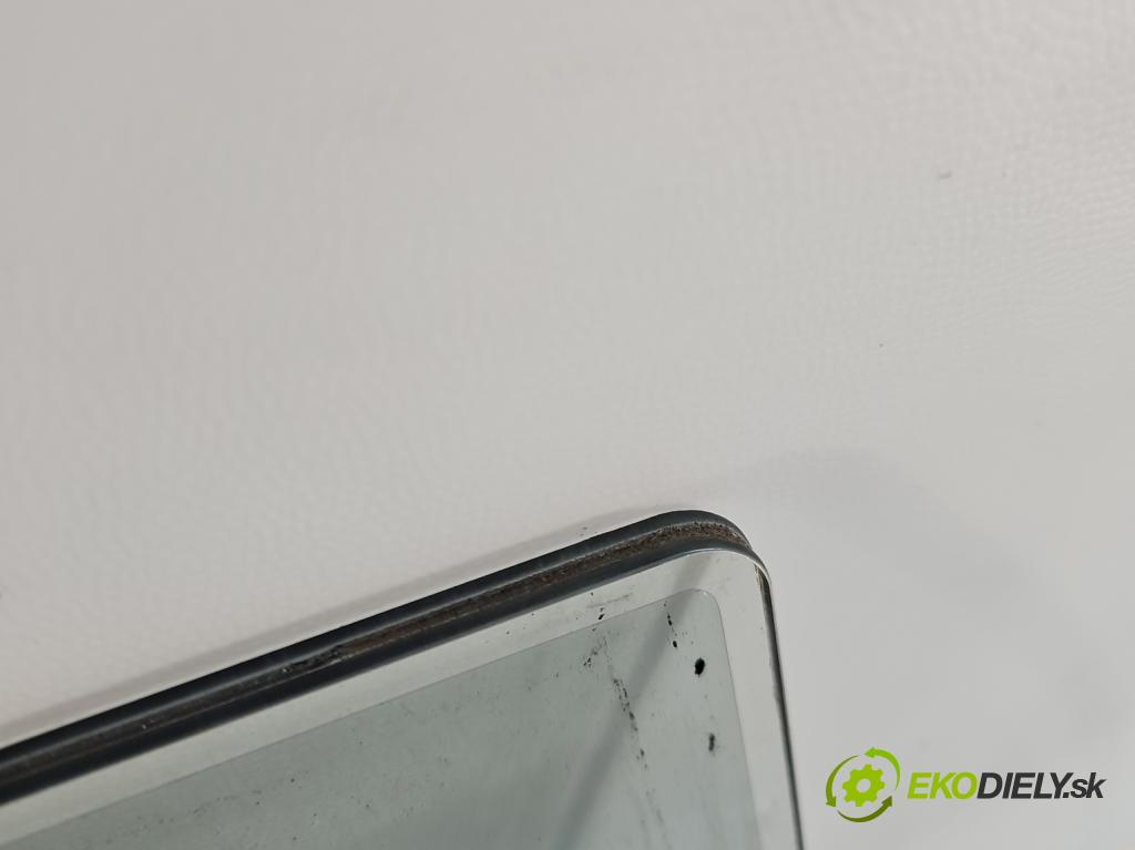 Audi A8 D4 2009-2017 2.0 TFSI 211KM automatic 155 kW 1984 cm3 4- sklo dveře zadní pravé