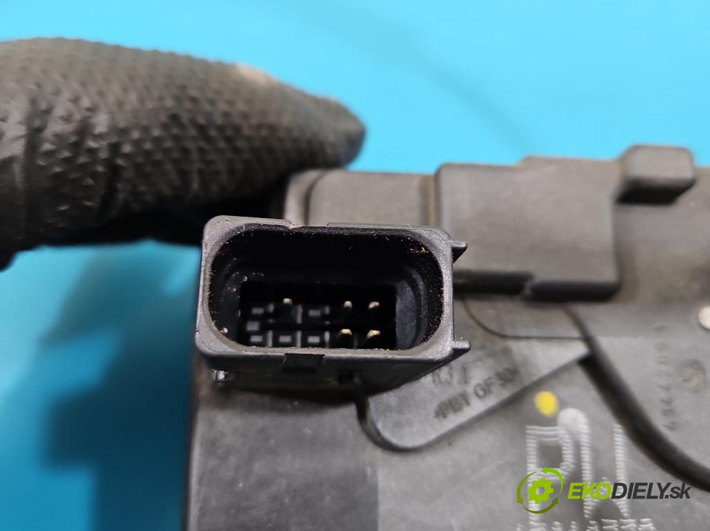 Opel Zafira B 2005-2014 1.9 cdti 150 HP manual 110 kW 1910 cm3 5- zámok zadné pravý 13210739