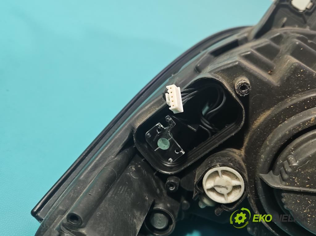 Bmw i3 2013–2022 0.0 elektrický: 170 HP automatic 125 kW 1 cm3 5- Reflektor: pravý 7398524 (Svetlo predné pravé)