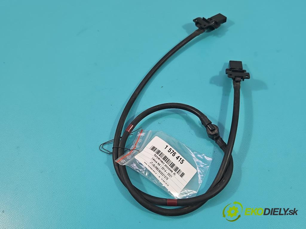 Lexus NX I 2014-2021 2.5 16V 155 hp automatic 114 kW 2494 cm3 5- ostřikovač