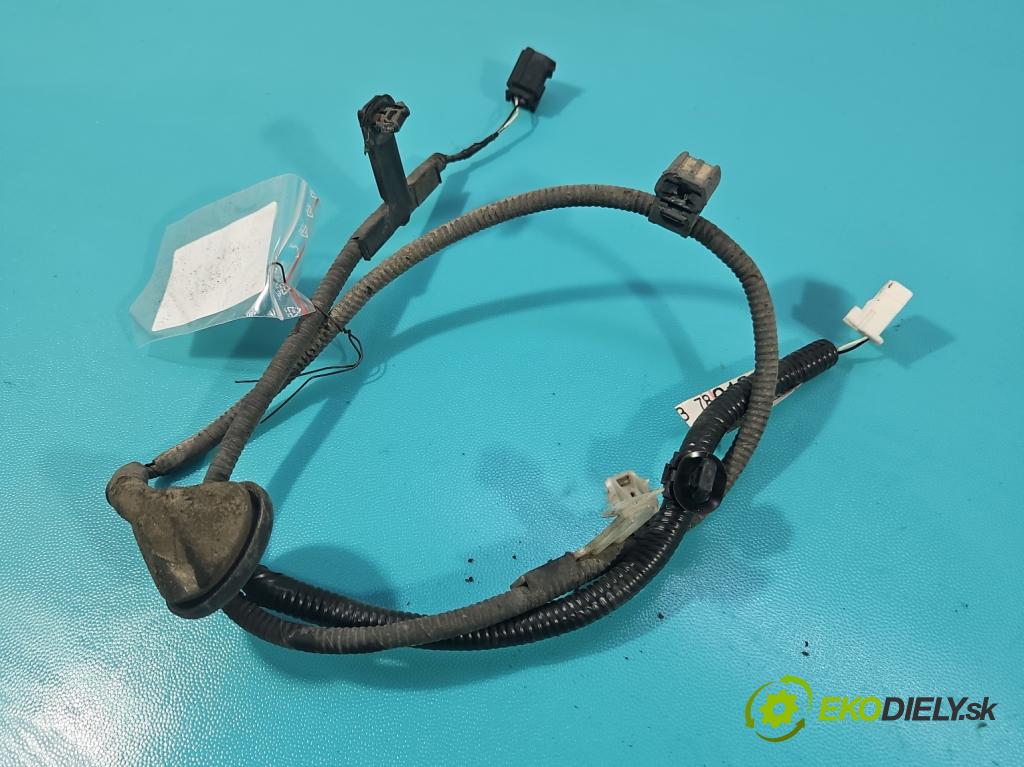 Lexus NX I 2014-2021 2.5 16V 155 hp automatic 114 kW 2494 cm3 5- Balíček: dveře zadní pravých 82183-78010C