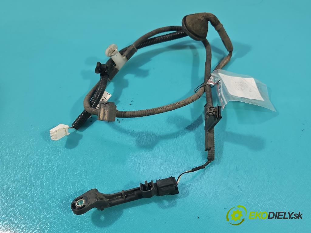 Lexus NX I 2014-2021 2.5 16V 155 hp automatic 114 kW 2494 cm3 5- Balíček: dveře zadní pravých 82183-78010C