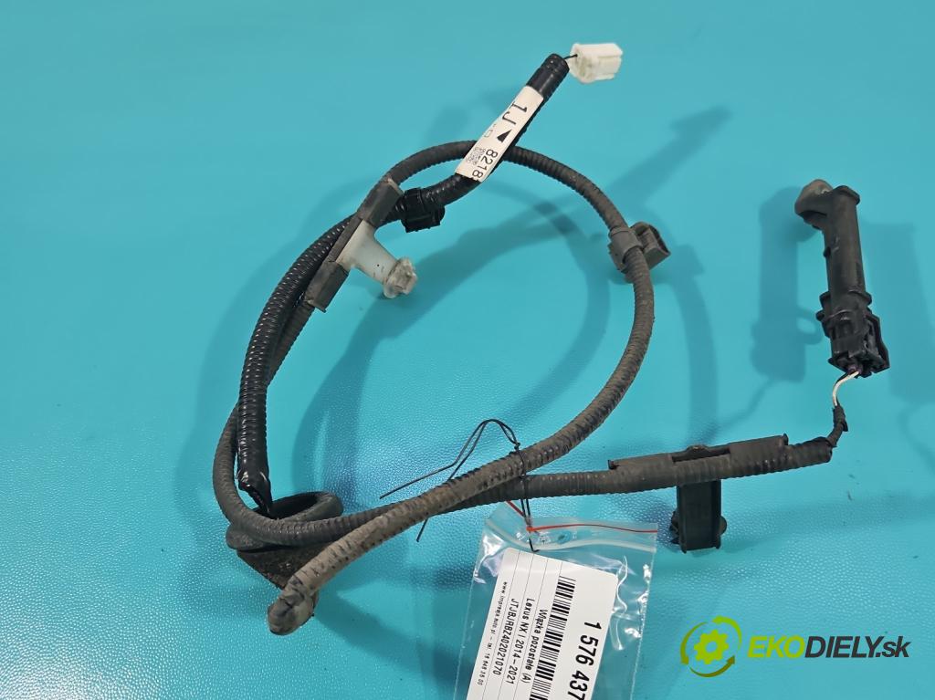 Lexus NX I 2014-2021 2.5 16V 155 hp automatic 114 kW 2494 cm3 5- Balíček: dveře zadní pravých 82183-78010C