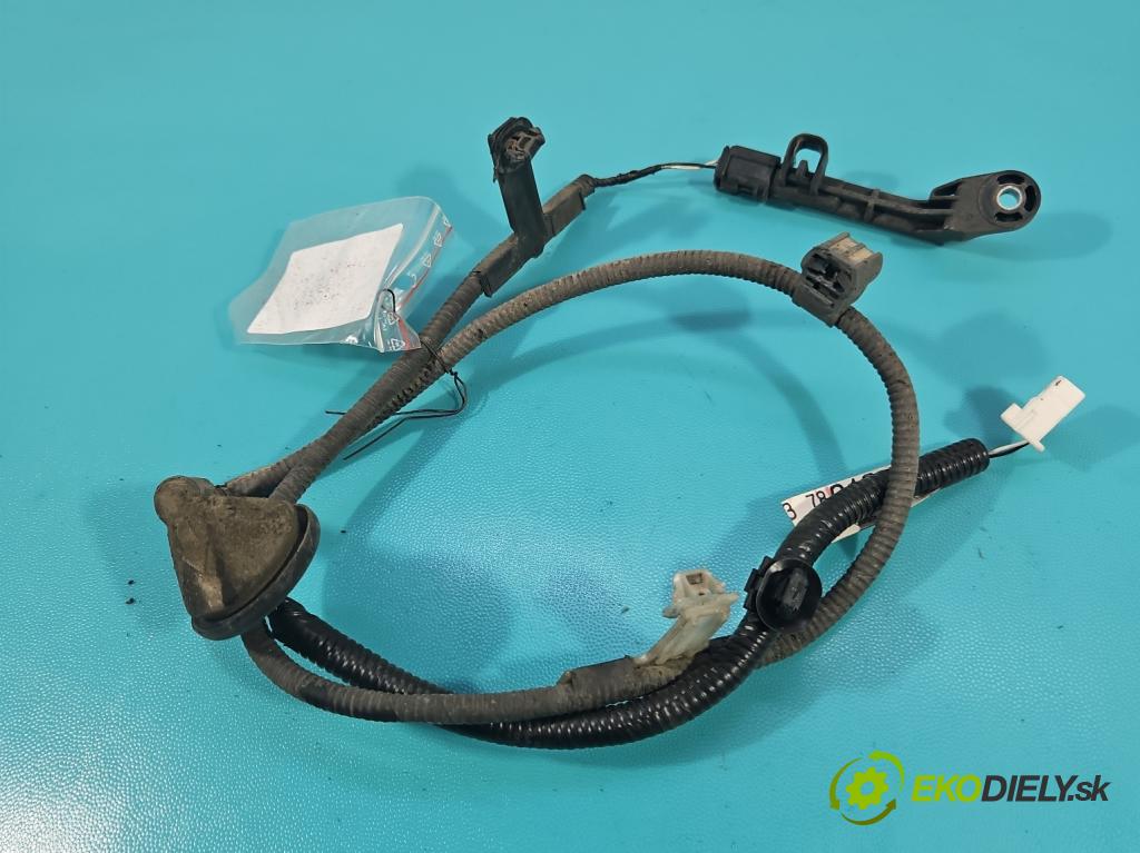 Lexus NX I 2014-2021 2.5 16V 155 hp automatic 114 kW 2494 cm3 5- Balíček: dveře zadní pravých 82183-78010C