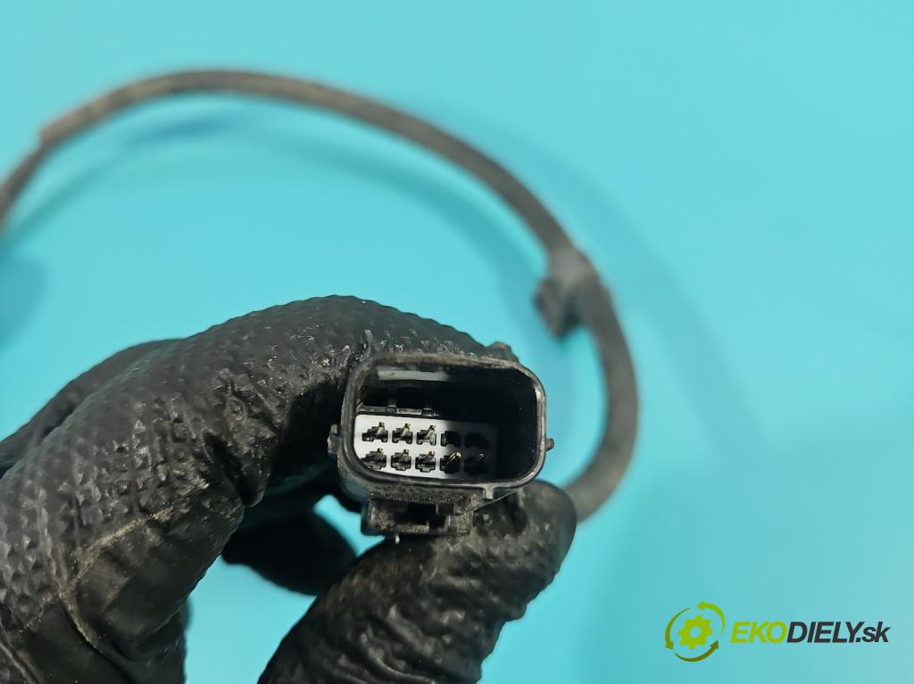 Lexus NX I 2014-2021 2.5 16V 155 hp automatic 114 kW 2494 cm3 5- Balíček: 82181-78010C