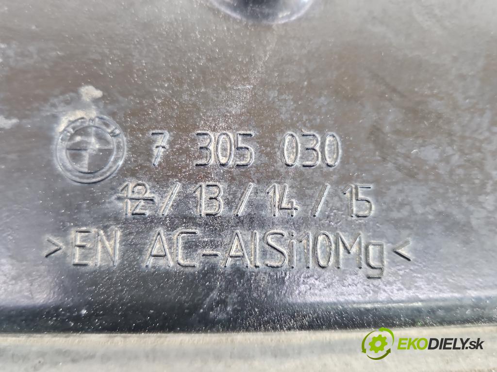 Bmw i3 2013–2022 0.0 elektrický: 170 HP automatic 125 kW 1 cm3 5- zadna kufor 7305030 (Kapota zadná (kufor))