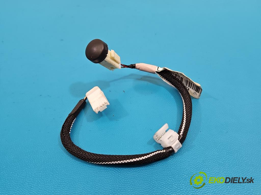 Toyota Corolla E21 2019- 1.5 12V 125 HP automatic 92 kW 1490 cm3 4- snímač stmievania 8214202