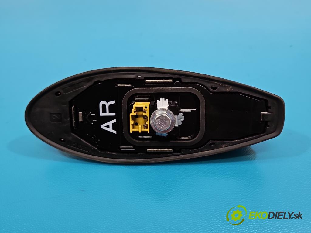 Toyota Corolla E21 2019- 1.5 12V 125 HP automatic 92 kW 1490 cm3 4- Antena