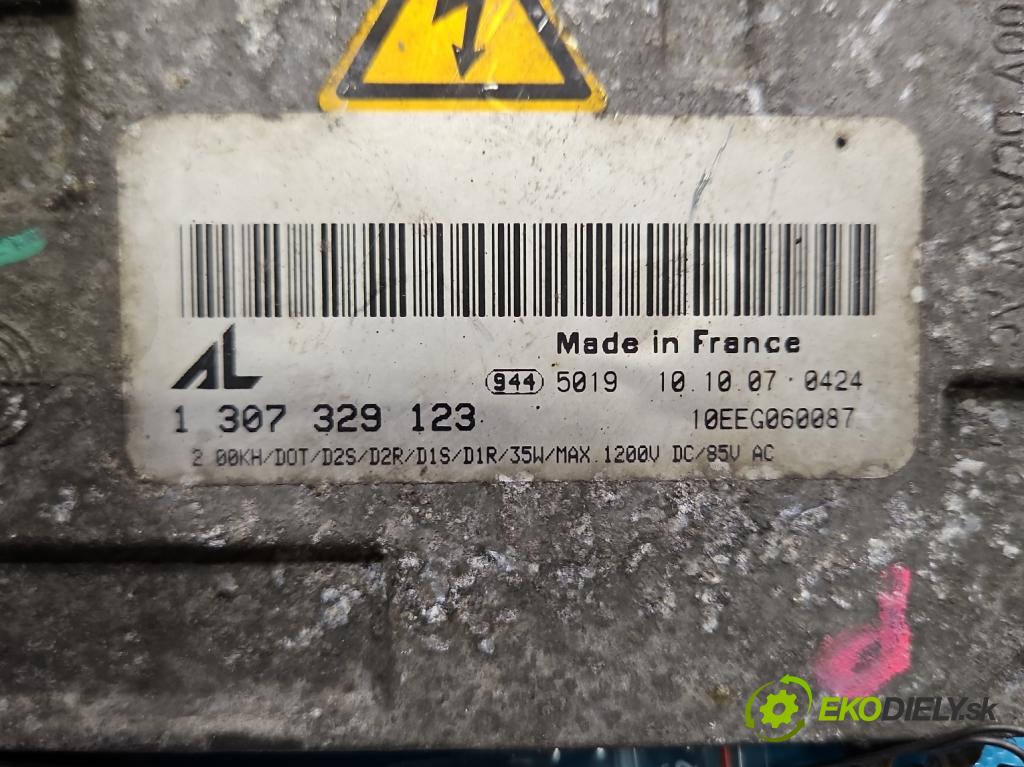 Alfa romeo 159 1.9 jtd 150 hp manual 110 kW 1910 cm3 4- měnič xenon 1307329123 (Řídící jednotka xenonu)