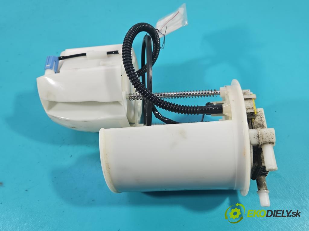 Lexus NX I 2014-2021 2.5 16V 155 HP automatic 114 kW 2494 cm3 5- čerpadlo palivo 77704-42080