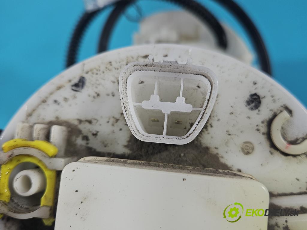 Lexus NX I 2014-2021 2.5 16V 155 HP automatic 114 kW 2494 cm3 5- čerpadlo palivo 77704-42080