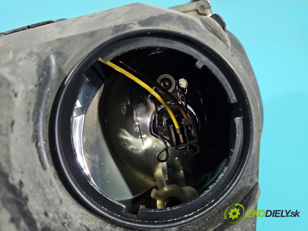 Alfa romeo 159 1.9 jtd 150 HP manual 110 kW 1910 cm3 4- Reflektor: pravý 60683987 (Svetlo predné pravé)