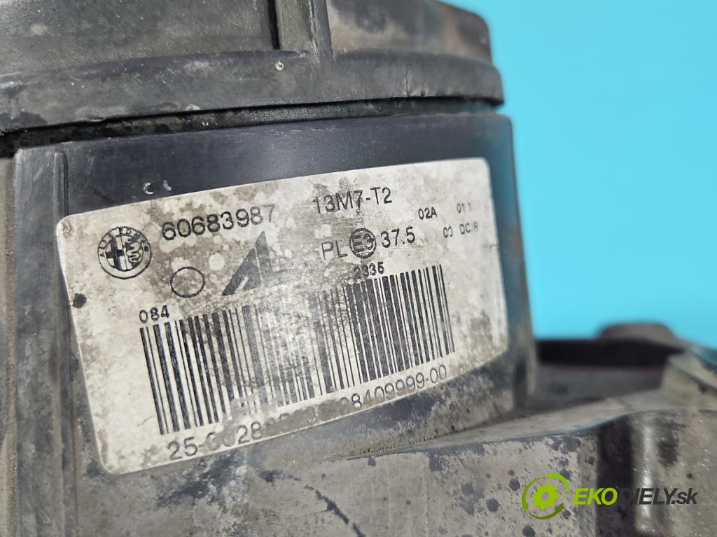 Alfa romeo 159 1.9 jtd 150 HP manual 110 kW 1910 cm3 4- Reflektor: pravý 60683987 (Svetlo predné pravé)