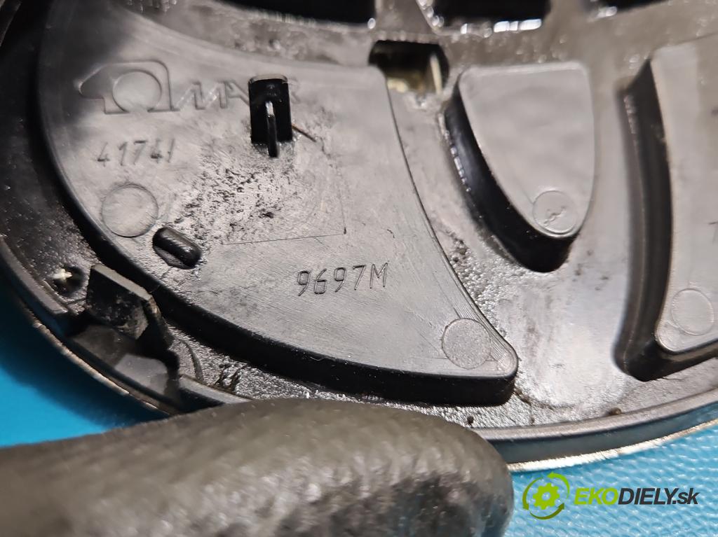 Toyota Yaris II 2005-2011 1.0 vvti 69KM manual 51 kW 998 cm3 5- miežka 75311-0D030