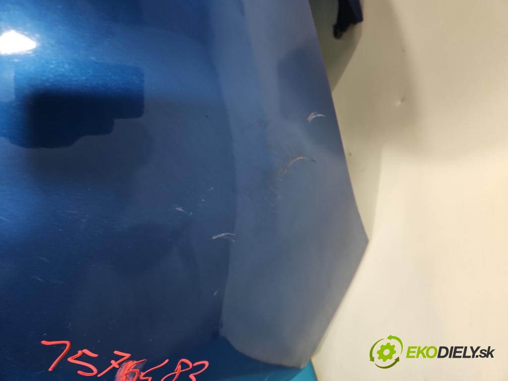 Toyota Yaris II 2005-2011 1.0 vvti 69KM manual 51 kW 998 cm3 5- nárazník predné  (Kľučka dverí ostatné)