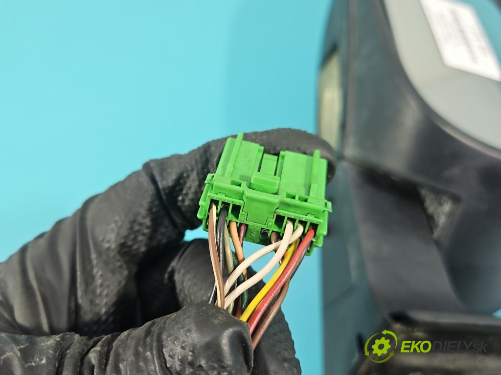 Volvo XC90 I 2002-2014 2.5 T 209KM automatic 154 kW 2521 cm3 5- zrkadlo ľavé 8643164 (Kľučka dverí ostatné)