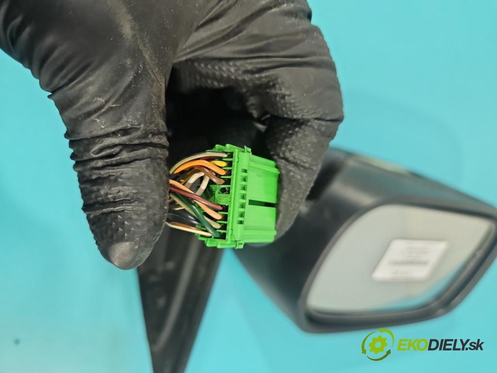 Volvo XC90 I 2002-2014 2.5 T 209KM automatic 154 kW 2521 cm3 5- zrkadlo ľavé 8643164 (Kľučka dverí ostatné)