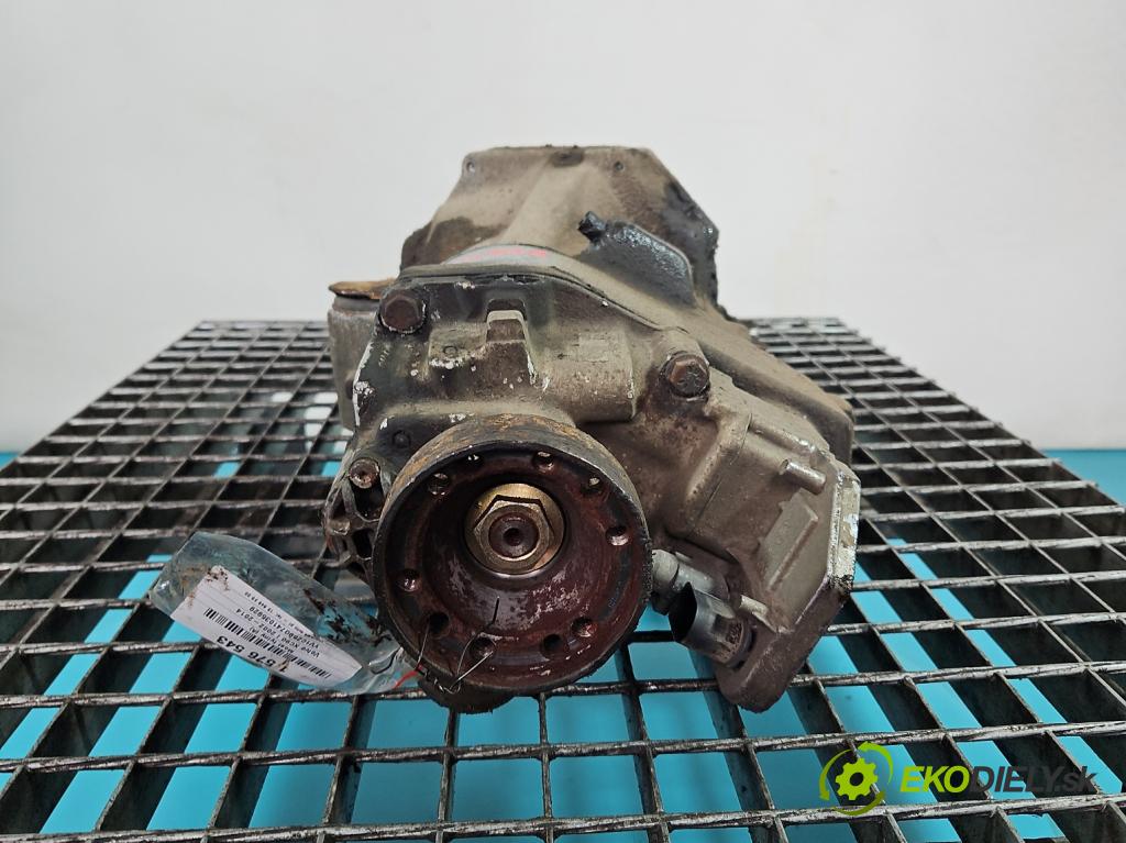 Volvo XC90 I 2002-2014 2.5 T 209KM automatic 154 kW 2521 cm3 5- Most: zadní: 08689633