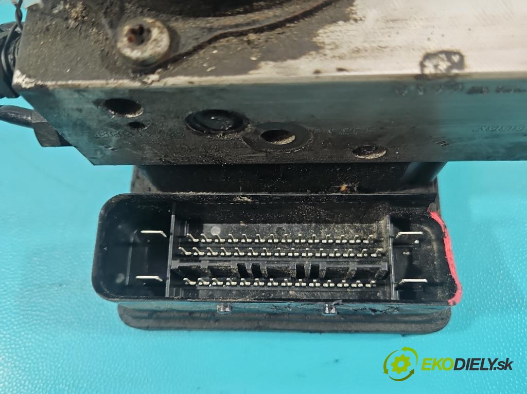 Volvo XC90 I 2002-2014 2.5 T 209KM automatic 154 kW 2521 cm3 5- čerpadlo abs 8671224 (Pumpa ABS)