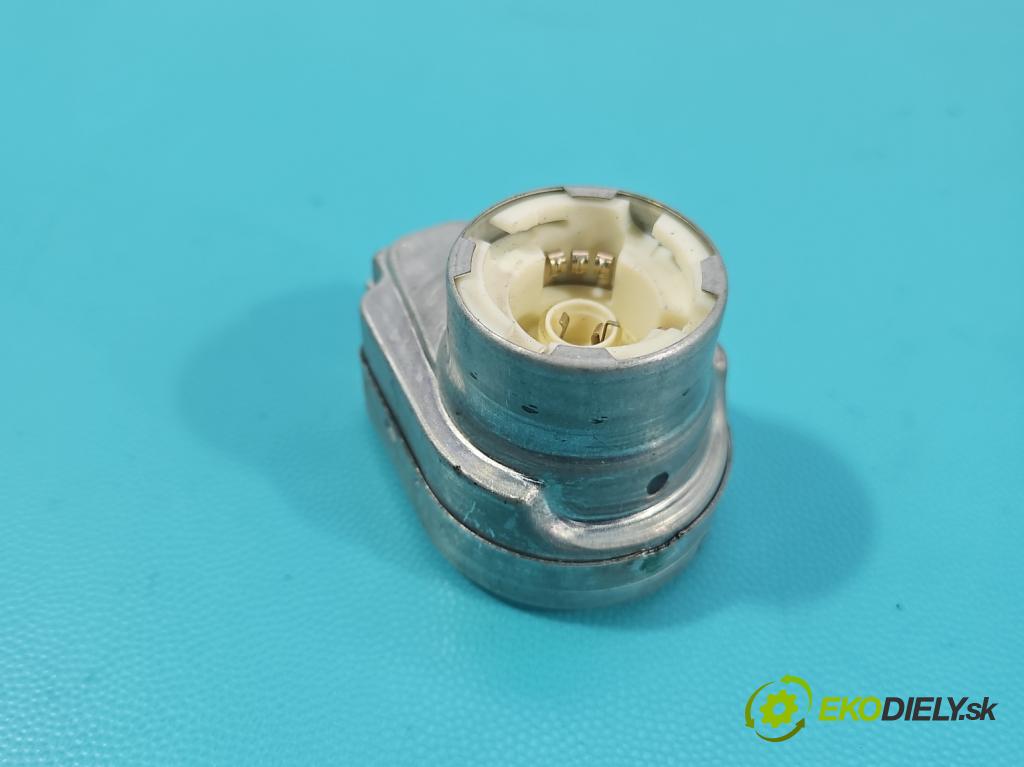 Volvo XC90 I 2002-2014 2.5 T 209KM automatic 154 kW 2521 cm3 5- Vlákno: P452944