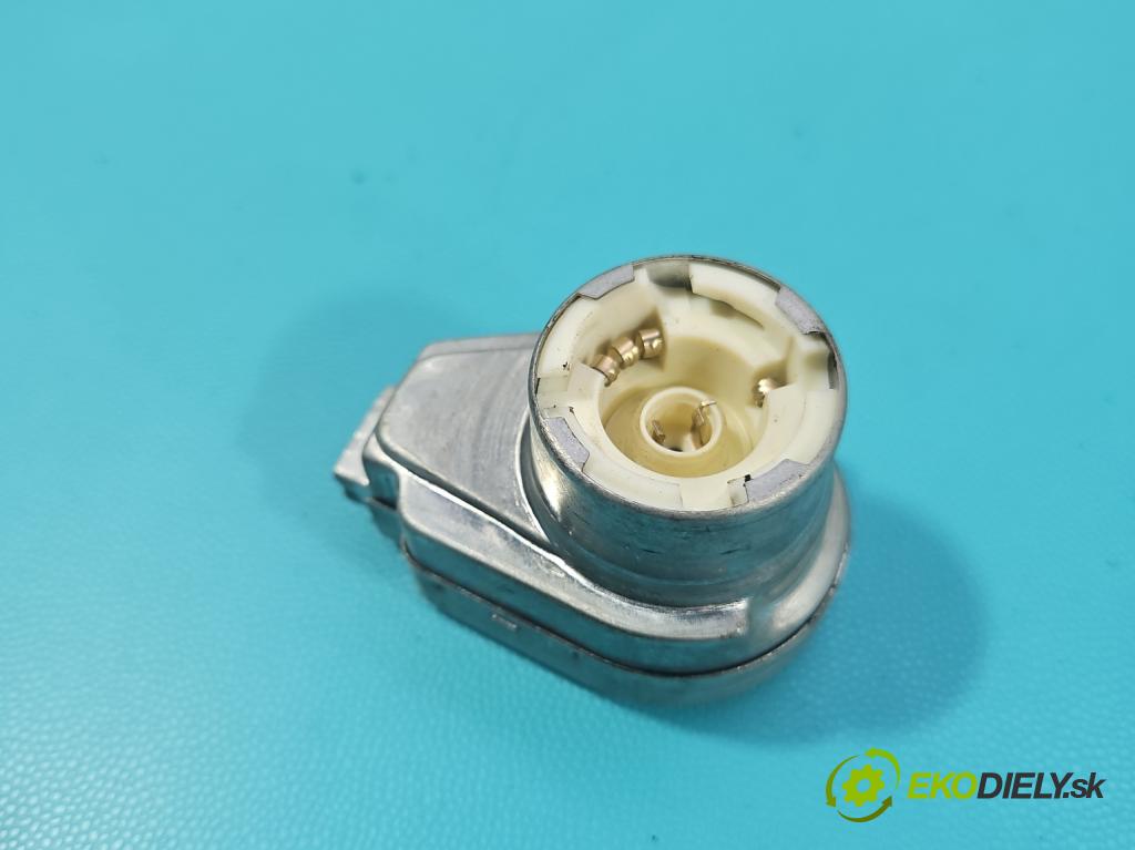 Volvo XC90 I 2002-2014 2.5 T 209KM automatic 154 kW 2521 cm3 5- Vlákno: P566894