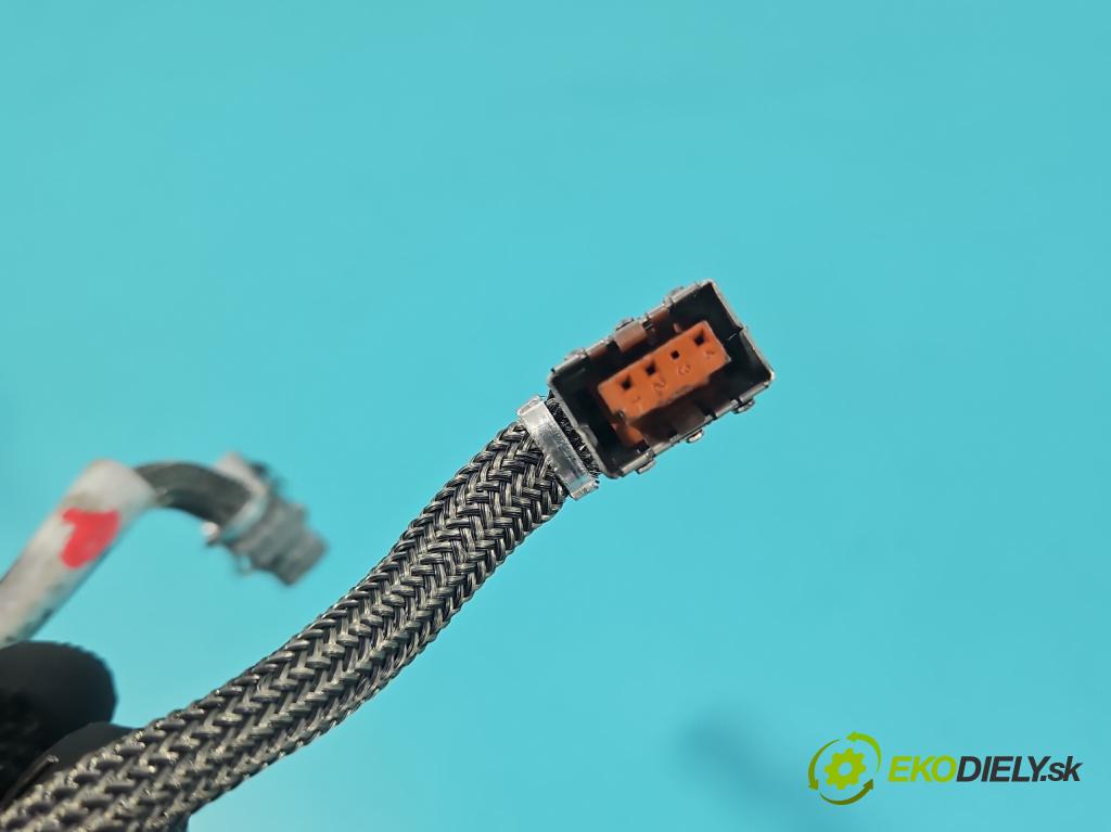 Volvo XC90 I 2002-2014 2.5 T 209KM automatic 154 kW 2521 cm3 5- Zväzok: ostatné 0-0953726-2