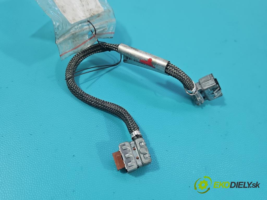 Volvo XC90 I 2002-2014 2.5 T 209KM automatic 154 kW 2521 cm3 5- Zväzok: ostatné 0-0953726-2