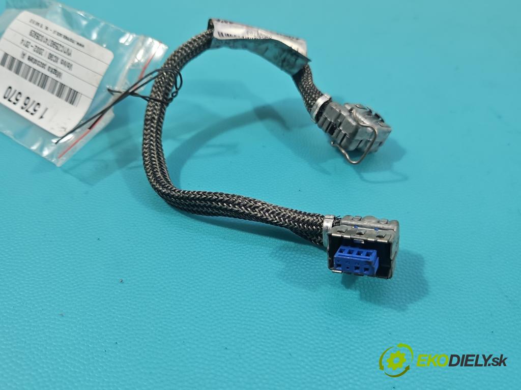 Volvo XC90 I 2002-2014 2.5 T 209KM automatic 154 kW 2521 cm3 5- Zväzok: ostatné 00953726-1