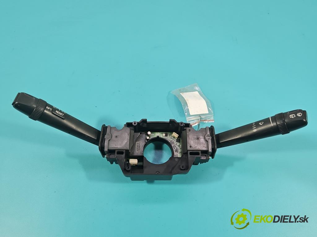 Volvo XC90 I 2002-2014 2.5 T 209KM automatic 154 kW 2521 cm3 5- prepínač komplex: 30658614 (Prepínacie páčky pod volantom)