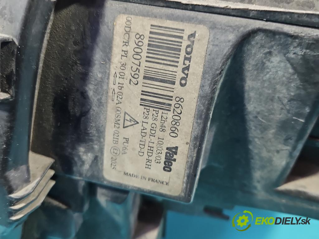 Volvo XC90 I 2002-2014 2.5 T 209KM automatic 154 kW 2521 cm3 5- Reflektor: pravý 89007592 (Svetlo predné pravé)