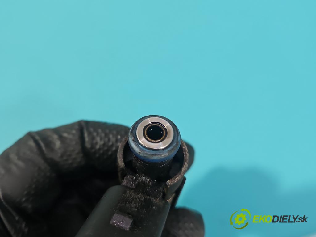 Vw Passat B6 2005-2010 2.0 TSI 200 HP manual 147 kW 1984 cm3 4- vstrek 0261500020 (Vstrekovač paliva)