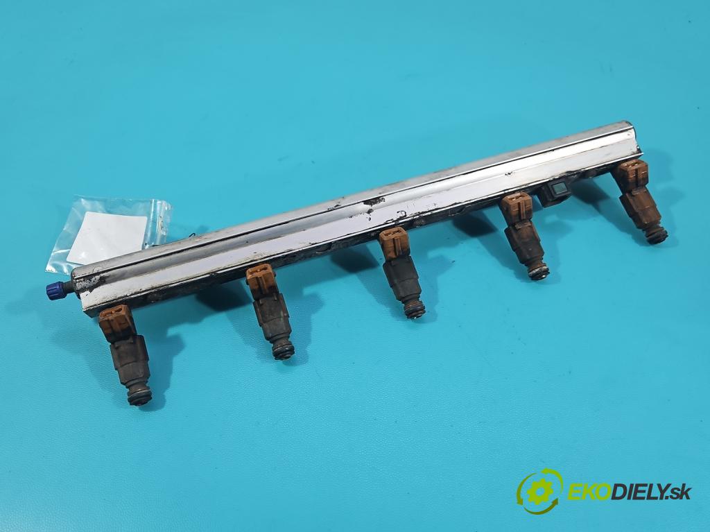 Volvo XC90 I 2002-2014 2.5 T 209KM automatic 154 kW 2521 cm3 5- vstřikovač 0280155831 (Vstřikovač paliva)