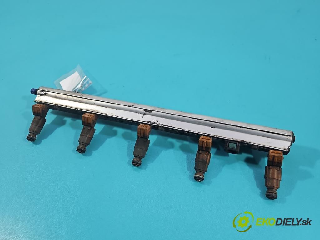 Volvo XC90 I 2002-2014 2.5 T 209KM automatic 154 kW 2521 cm3 5- vstrek 0280155831 (Vstrekovač paliva)