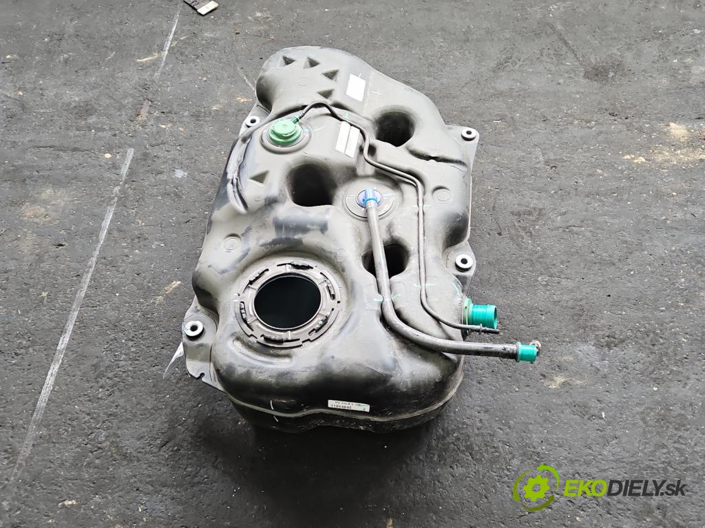 MG MG3  24- 1.5 16V 116 HP manual 85 kW 1495 cm3 5- Nádrž: palivo  (Palivová nádrž)