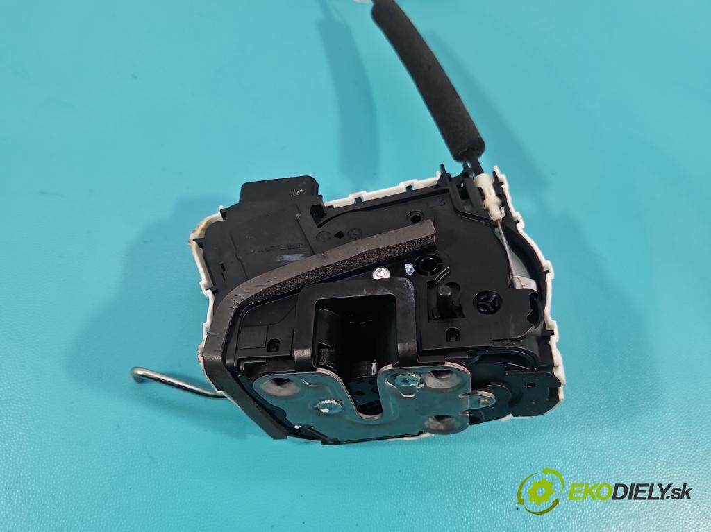 MG MG3  24- 1.5 16V 116 HP manual 85 kW 1495 cm3 5- zámok zadné ľavý 11341606