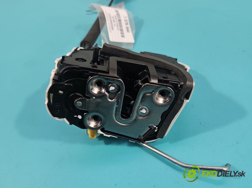 MG MG3  24- 1.5 16V 116 HP manual 85 kW 1495 cm3 5- zámok zadné pravý 11341607