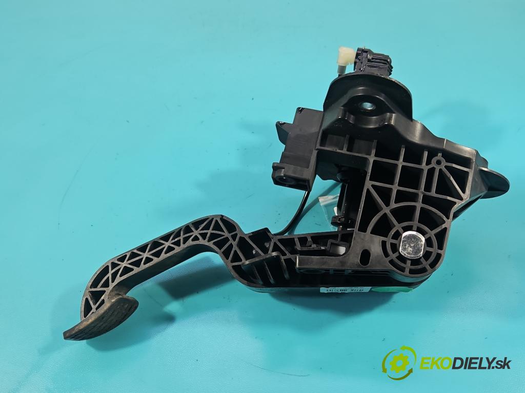 MG MG3  24- 1.5 16V 116 HP manual 85 kW 1495 cm3 5- pompa spojková 2407270308