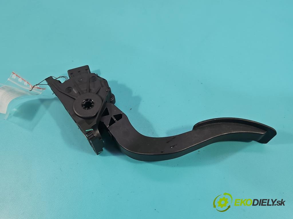 MG MG3  24- 1.5 16V 116 hp manual 85 kW 1495 cm3 5- pedal plyn: potenciometr: 11491548