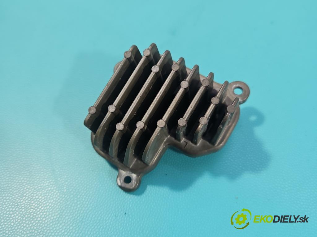 MG MG3  24- 1.5 16V 116 hp manual 85 kW 1495 cm3 5- modul lampy: C191132D