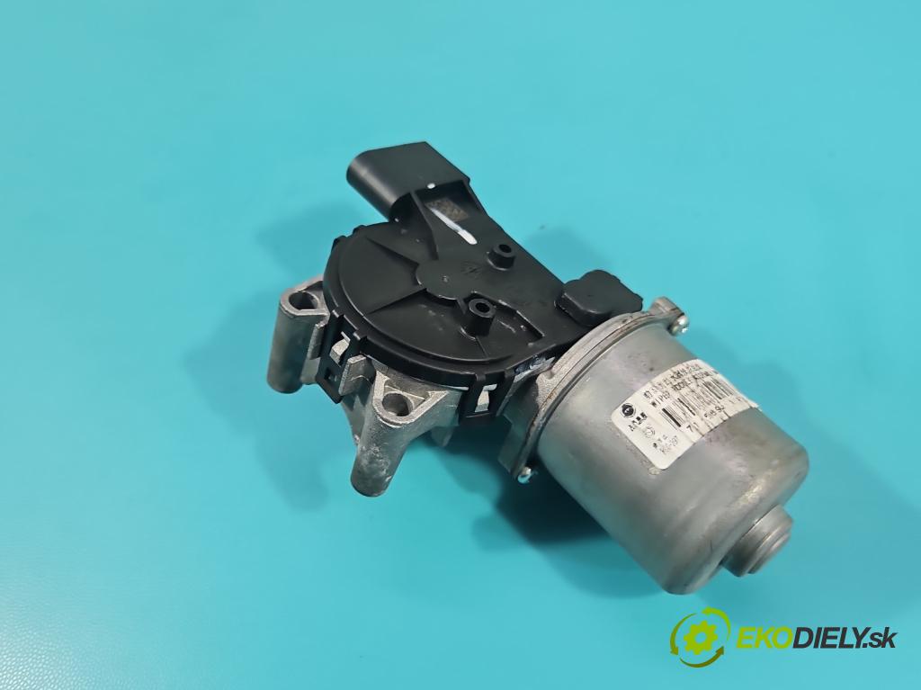 MG MG3  24- 1.5 16V 116 HP manual 85 kW 1495 cm3 5- motor stieračov predné 11365694