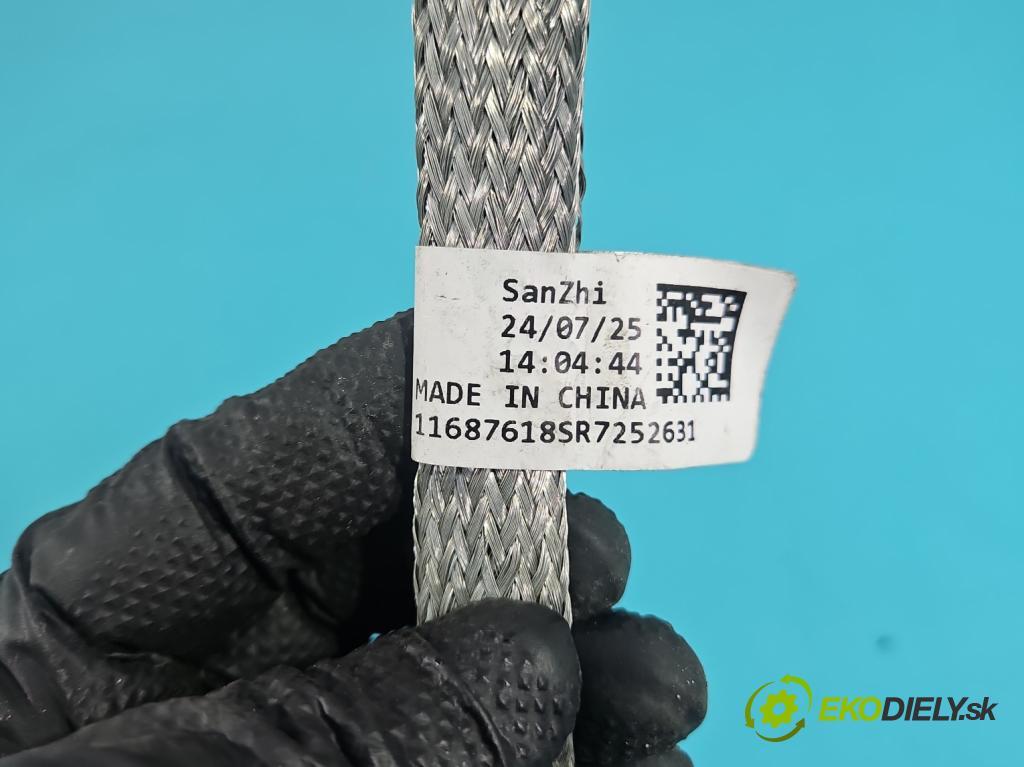 MG MG3  24- 1.5 16V 116 hp manual 85 kW 1495 cm3 5- Balíček: 11687618