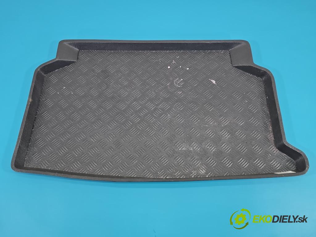 MG MG3  24- 1.5 16V 116 HP manual 85 kW 1495 cm3 5- koberec do auta kufra: 