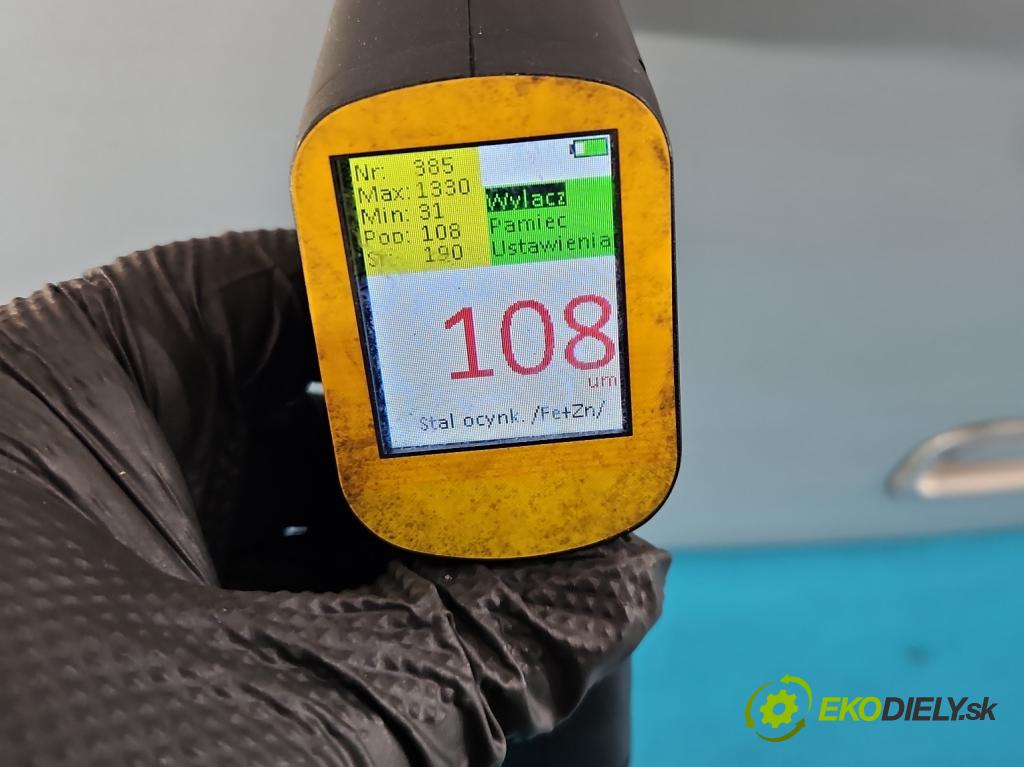 Vw Golf IV 1997-2003 1.6 SR 101 hp manual 74 kW 1595 cm3 5- zadní kufrové dveře  (Zadní kapota (kufr))